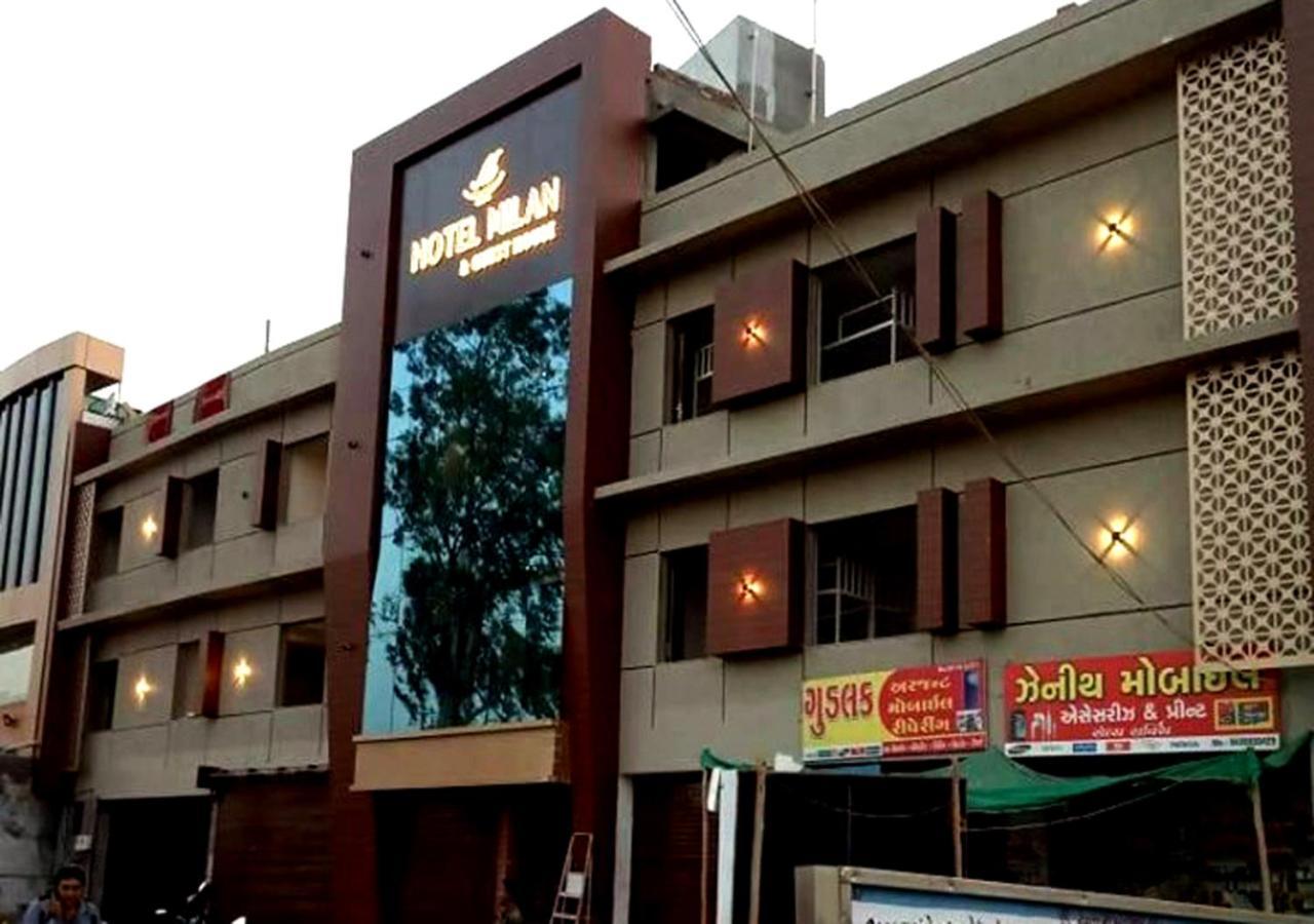 Hotel Milan Ahmedabad Exterior photo