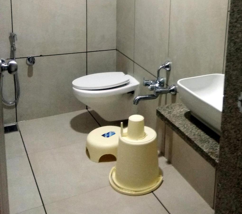 Hotel Milan Ahmedabad Exterior photo