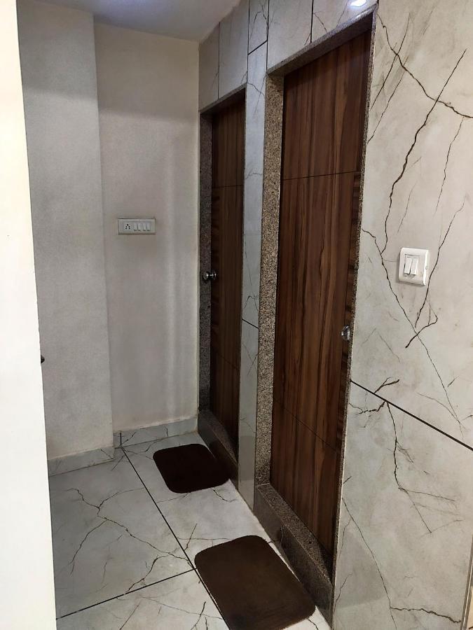 Hotel Milan Ahmedabad Exterior photo